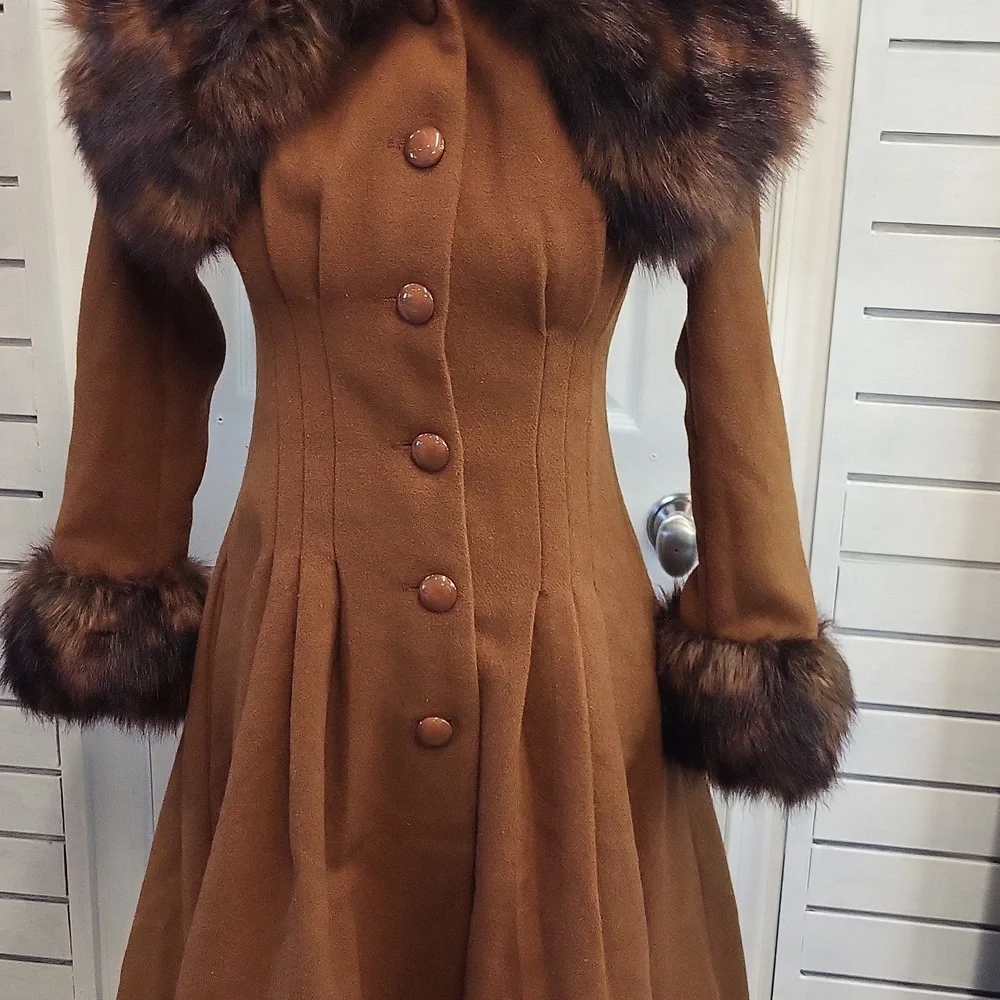 NWT, VINTAGE COLLECTIF PEARL TAN COAT, XS - Picture 3 of 14